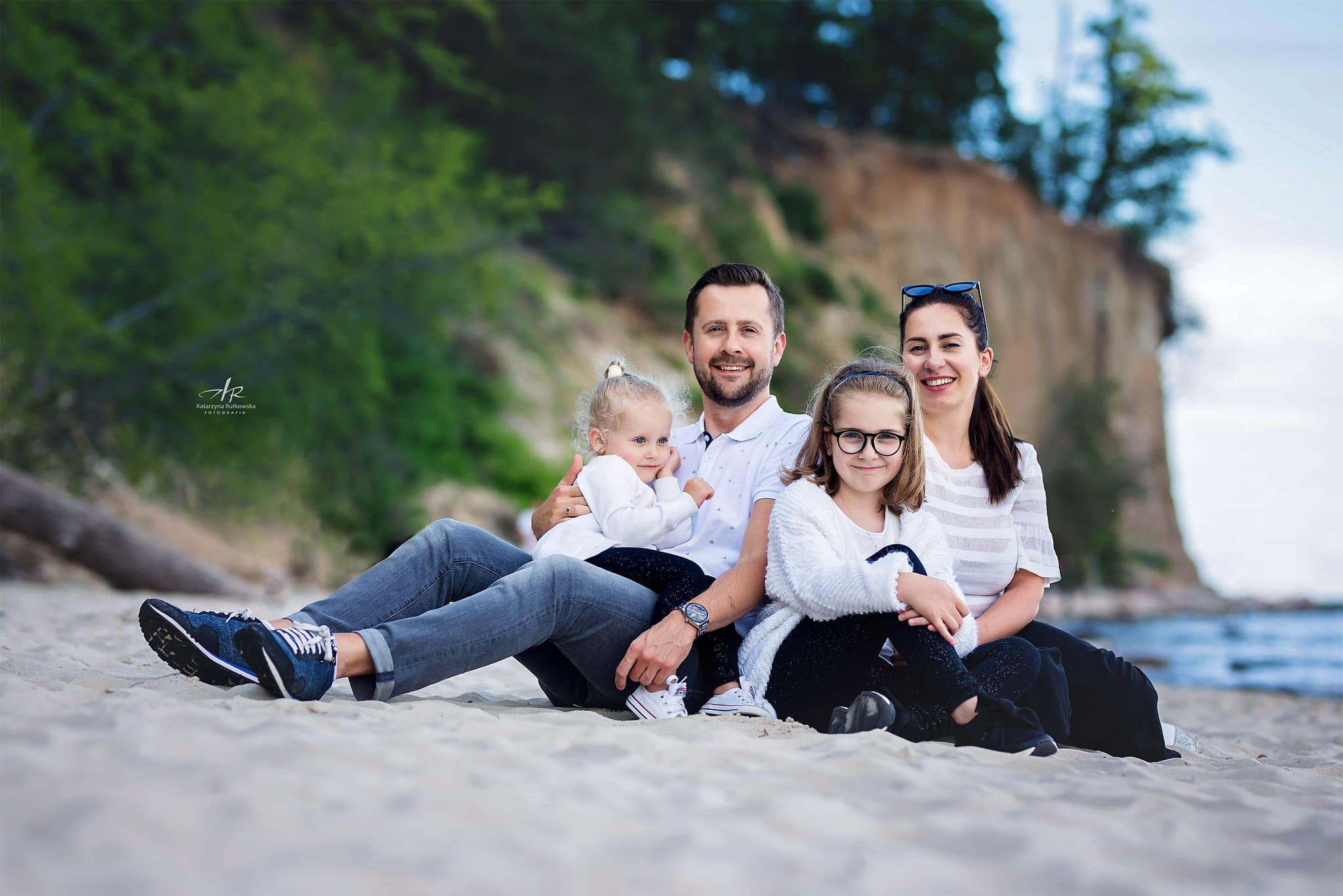 Rodzinna sesja zdjęciowa na plaży